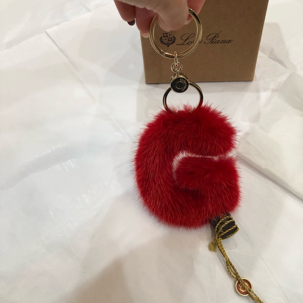 LORO PIANA MINK FUR INITIAL LETTER "G" RED KEYCHAIN CHARM
